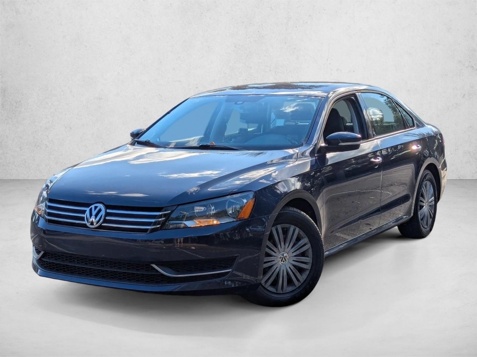 2015 Volkswagen Passat S's photo