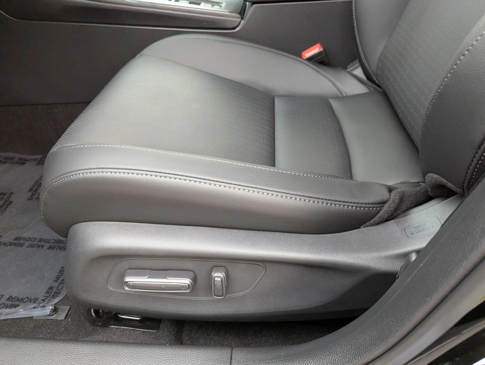 2026 Honda Civic Hybrid Sport Touring photo 4