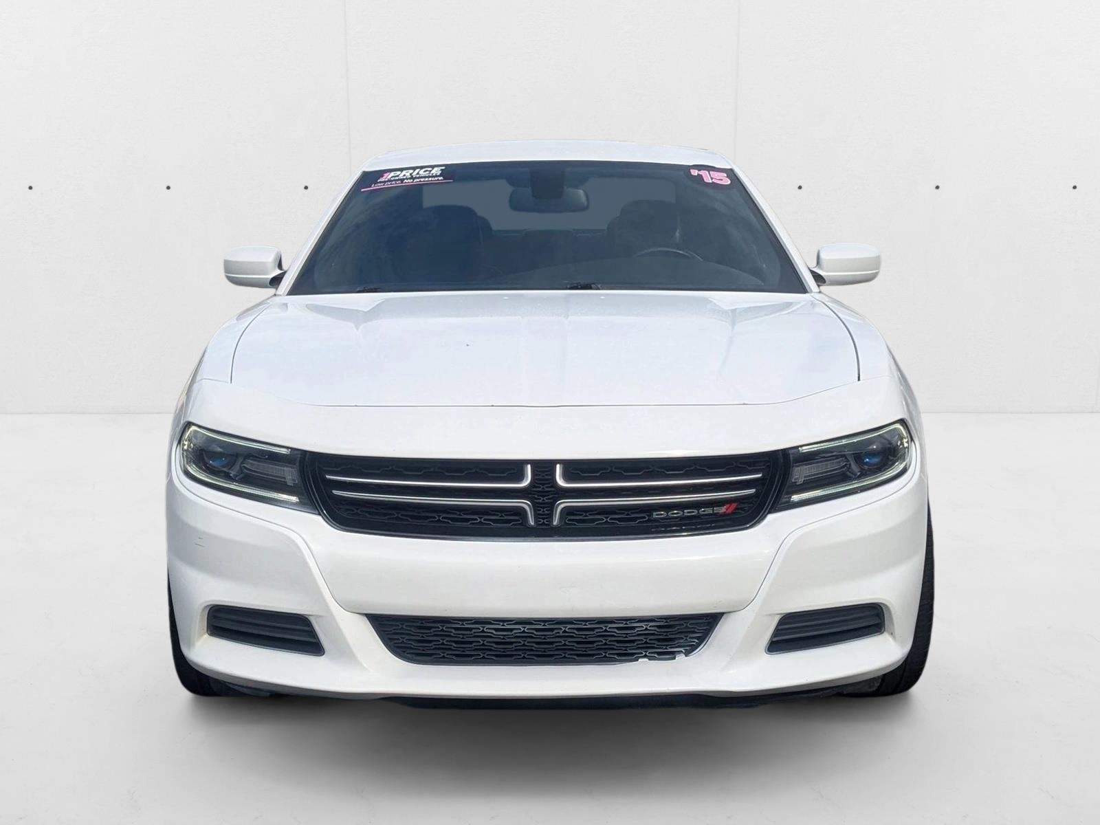 2016 Dodge Charger SE photo 2