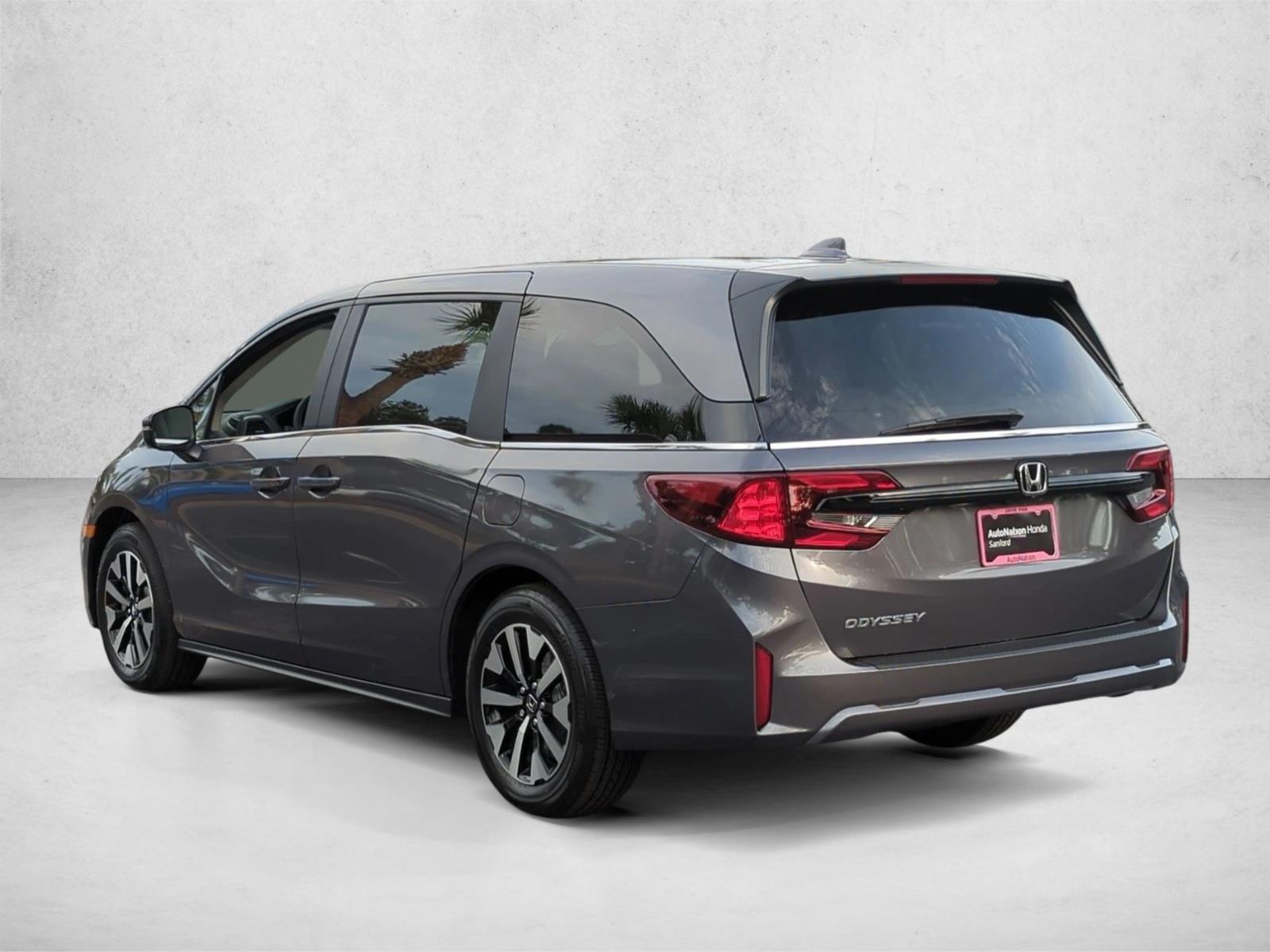 2026 Honda Odyssey EX-L - Photo 9