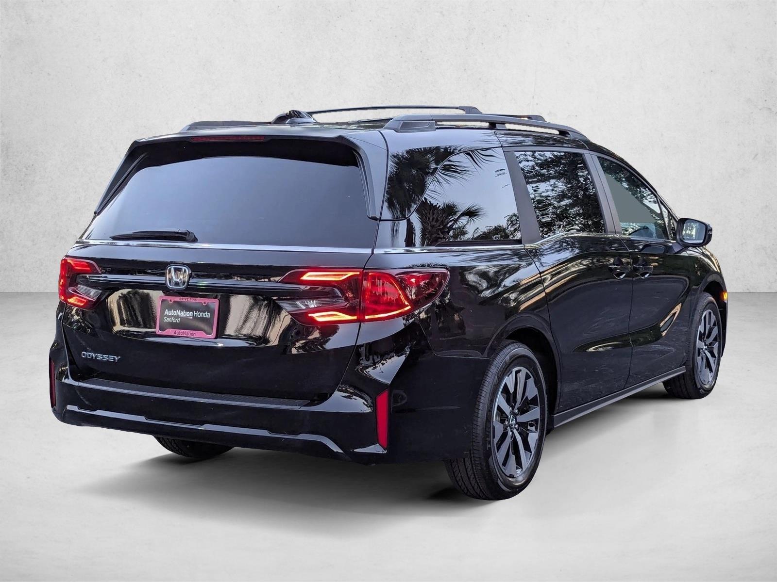 2026 Honda Odyssey EX-L photo 2