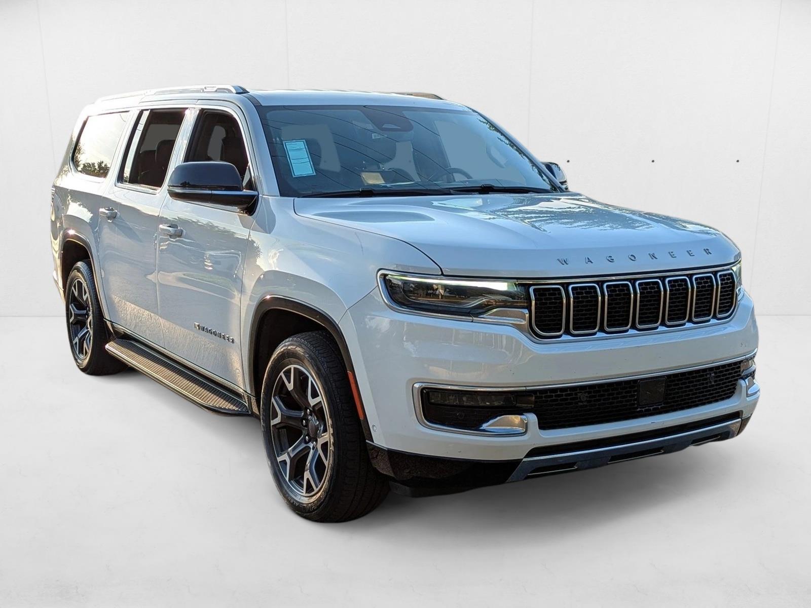 2023 Jeep Wagoneer L Series III photo 3