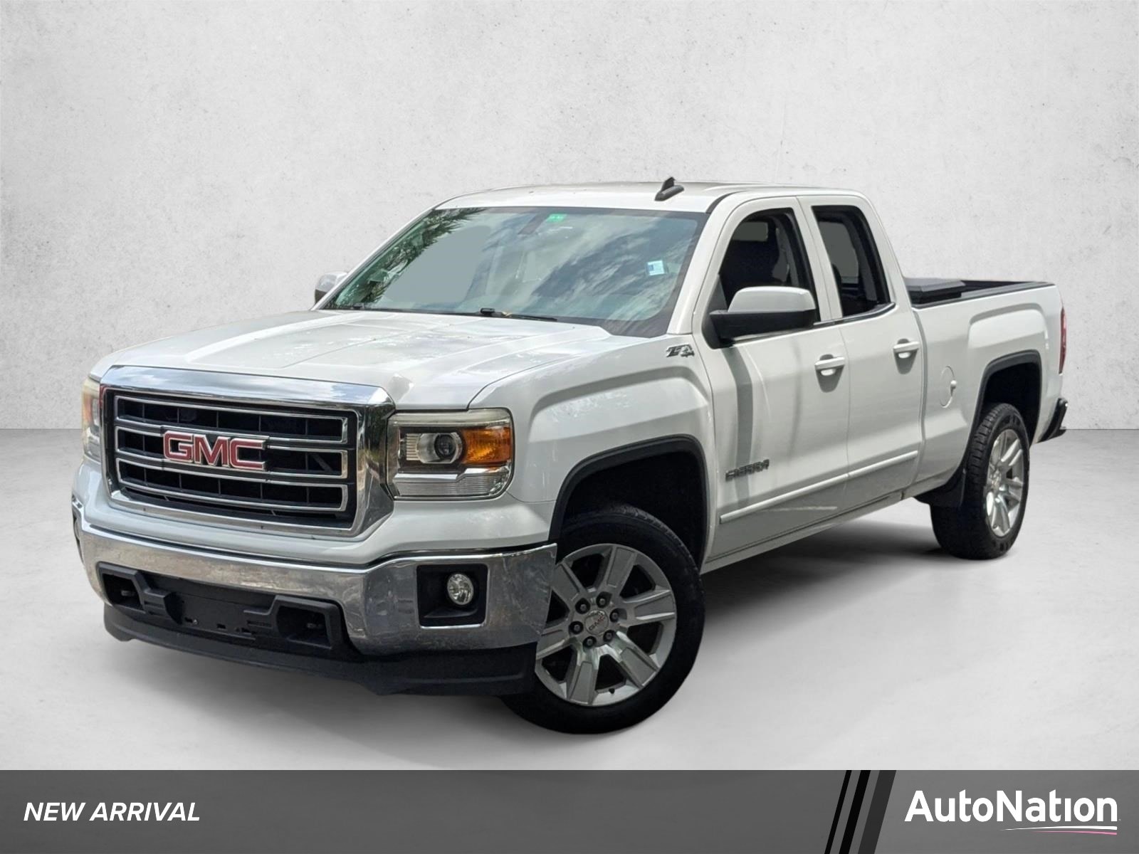 2015 GMC Sierra 4WD Double Cab SLE SWB's photo