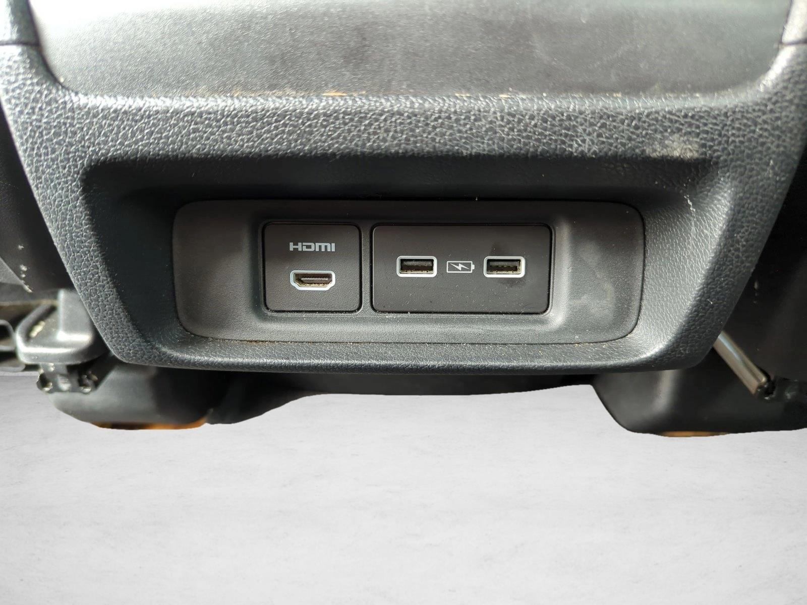 2022 Honda Odyssey Touring - Photo 17