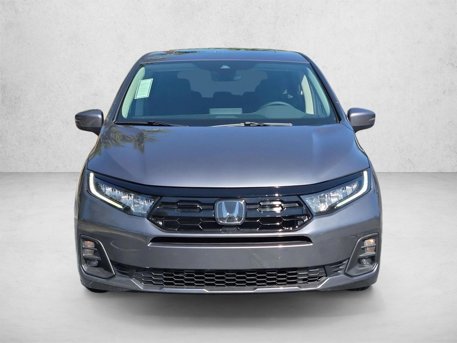 2026 Honda Odyssey Touring - Photo 2
