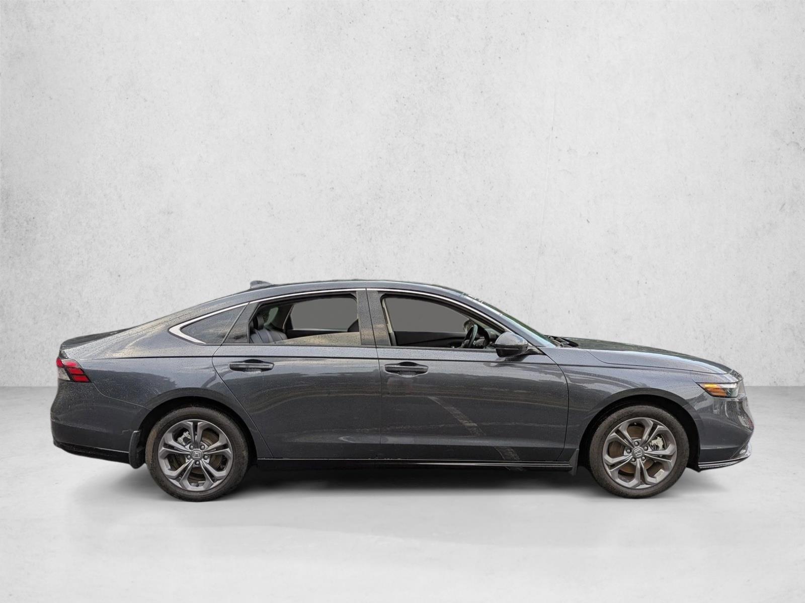 2024 Honda Accord Hybrid EX-L photo 4