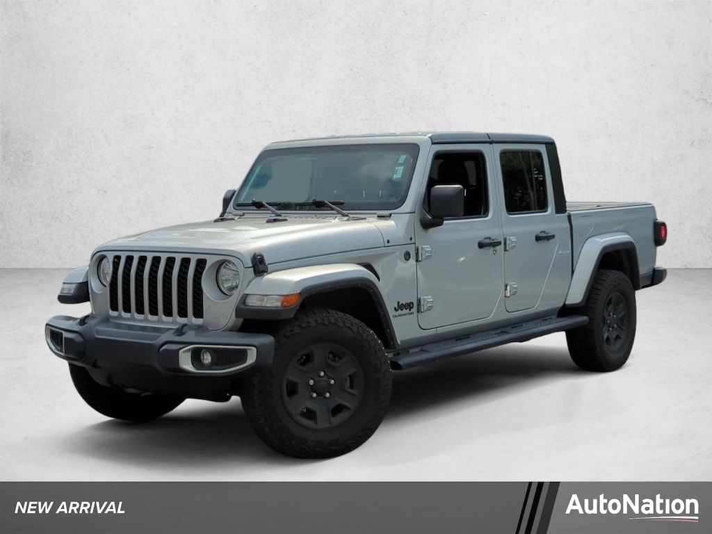 Used 2022 Jeep Gladiator Sport Truck Crew Cab