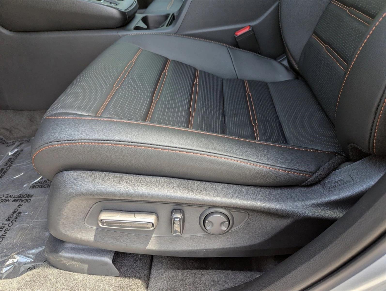 2026 Honda CR-V Hybrid Sport-L photo 4