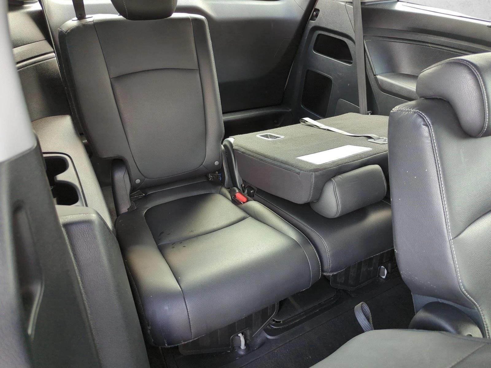 2022 Honda Odyssey Touring - Photo 21