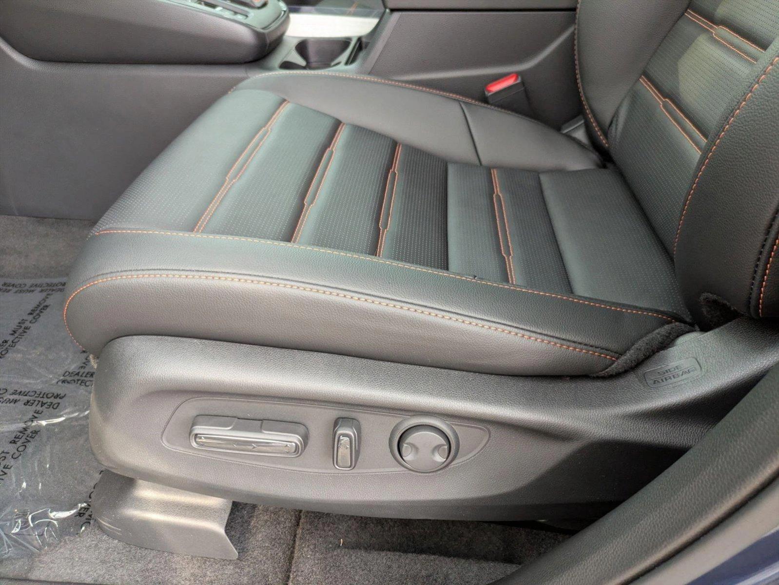 2025 Honda CR-V Hybrid Sport-L photo 2