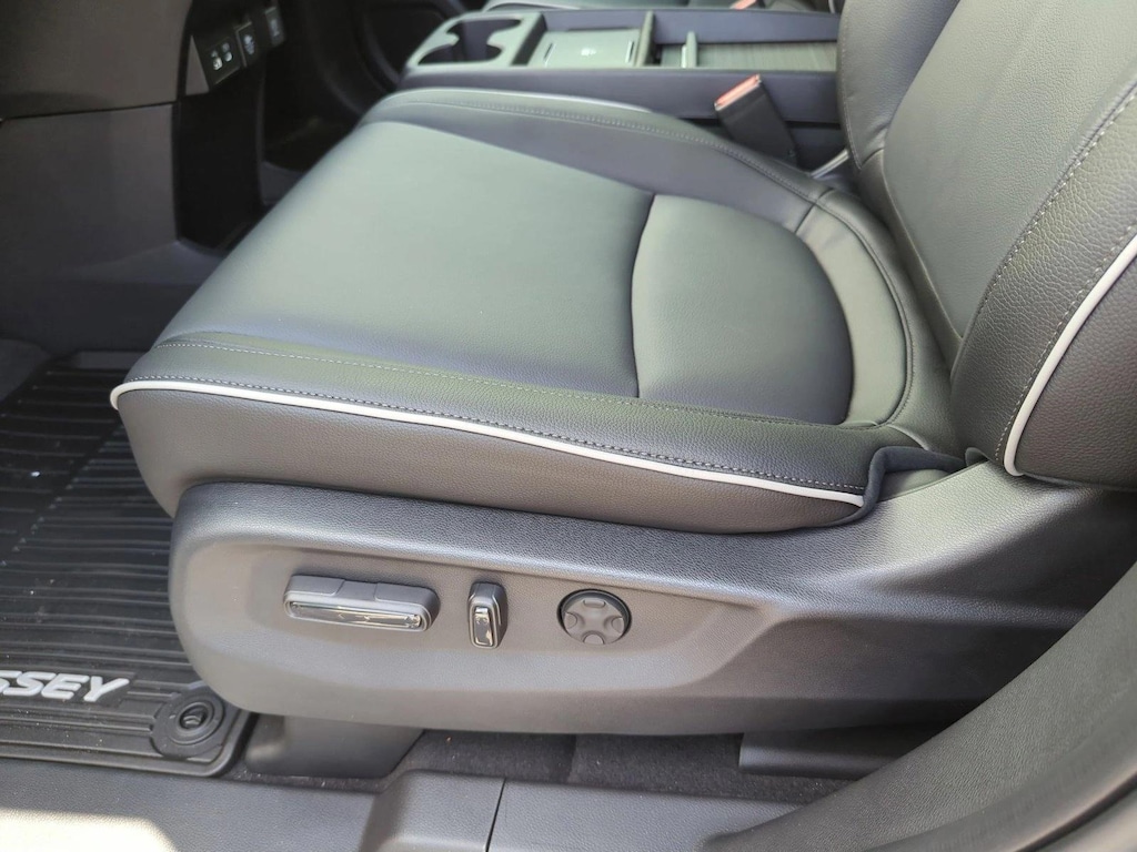 New 2026 Honda Odyssey Touring Van Passenger
