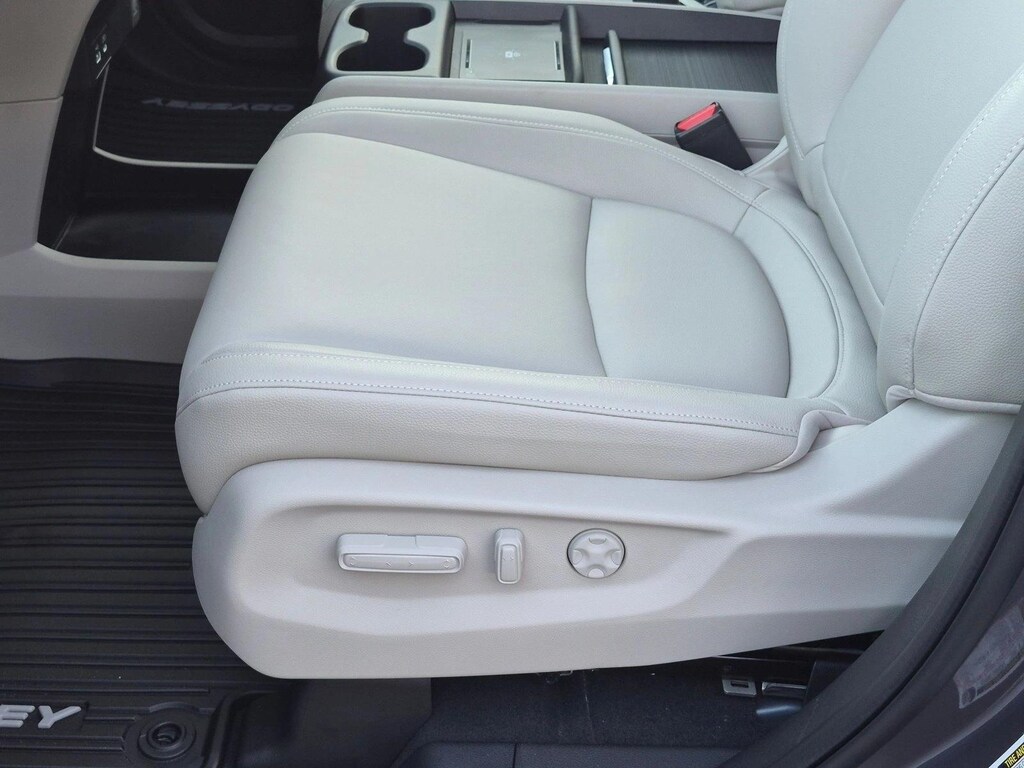 New 2026 Honda Odyssey EX-L Van Passenger