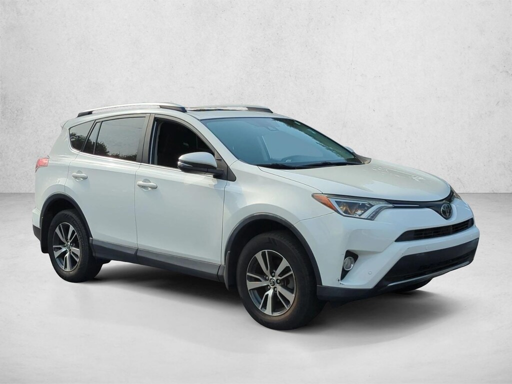 Used 2018 Toyota RAV4 XLE SUV