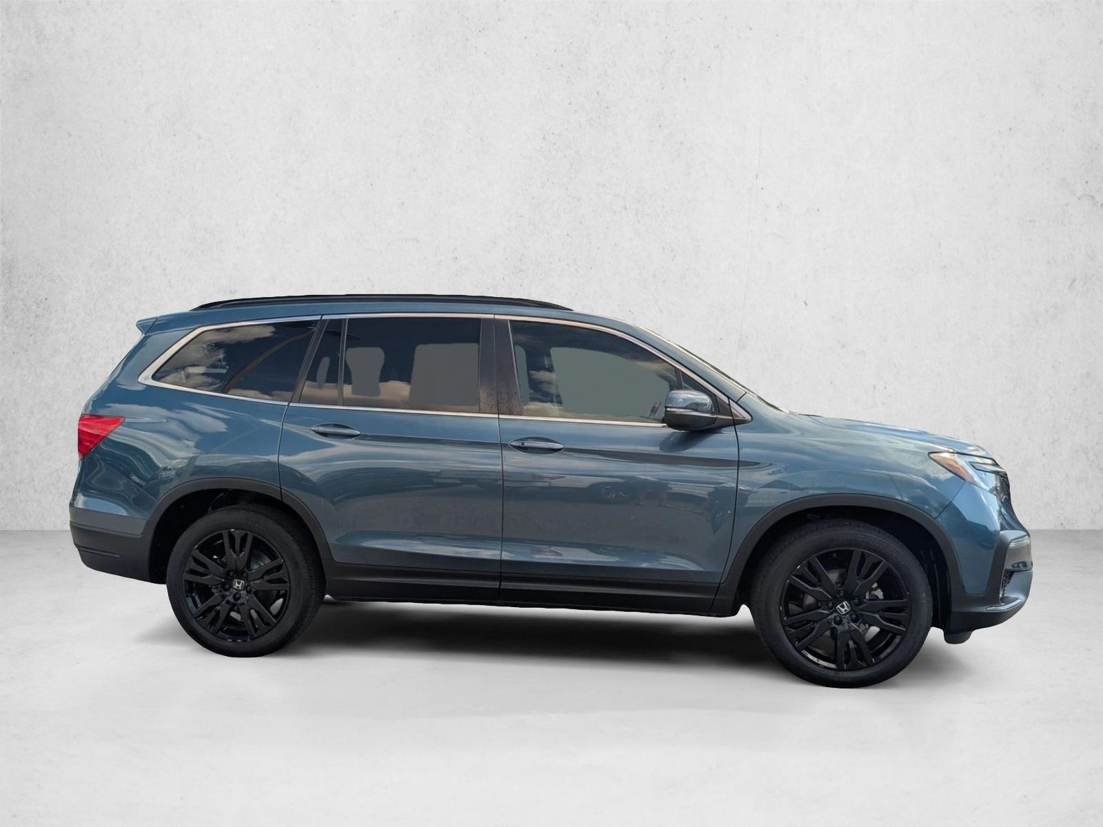 2021 Honda Pilot Special Edition photo 3