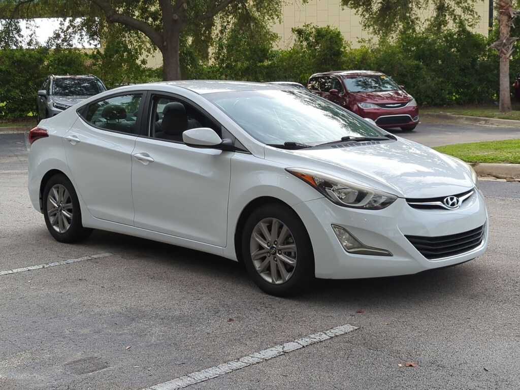 Used 2015 Hyundai Elantra SE Sedan