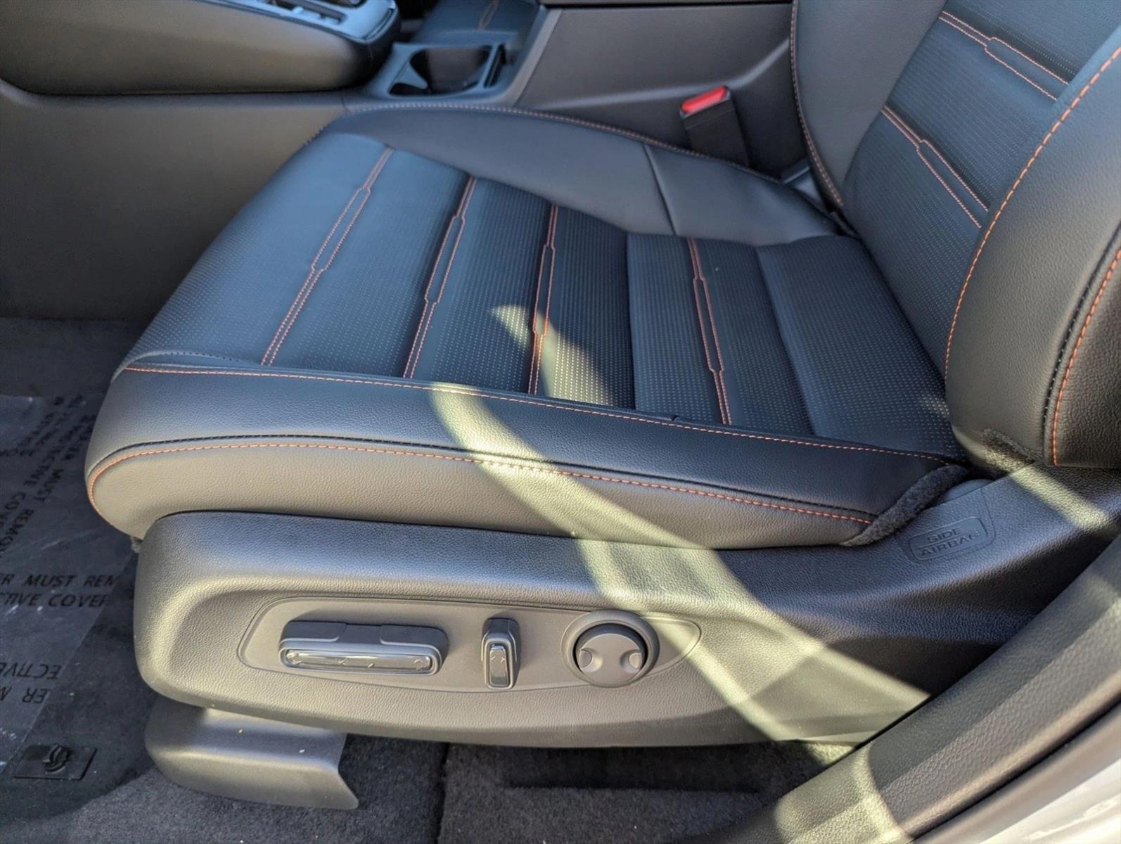 2026 Honda CR-V Hybrid Sport-L photo 4