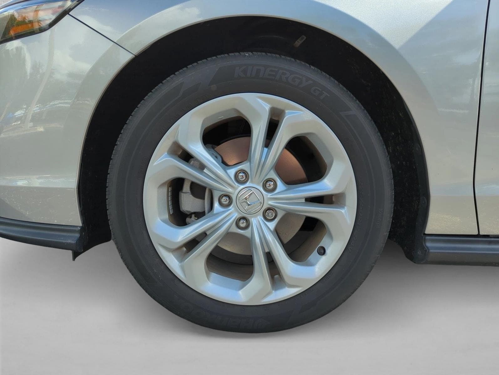 2024 Honda Accord LX - Photo 13