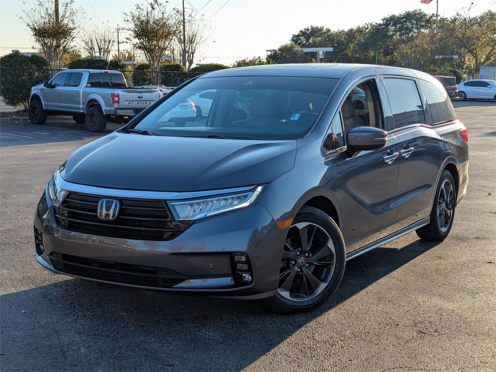 2022 Honda Odyssey Elite's photo