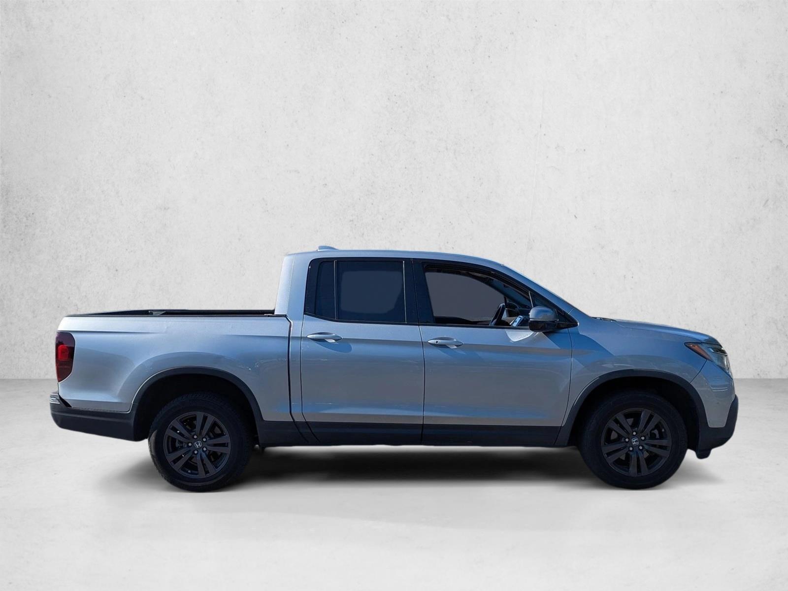 2019 Honda Ridgeline Sport photo 4
