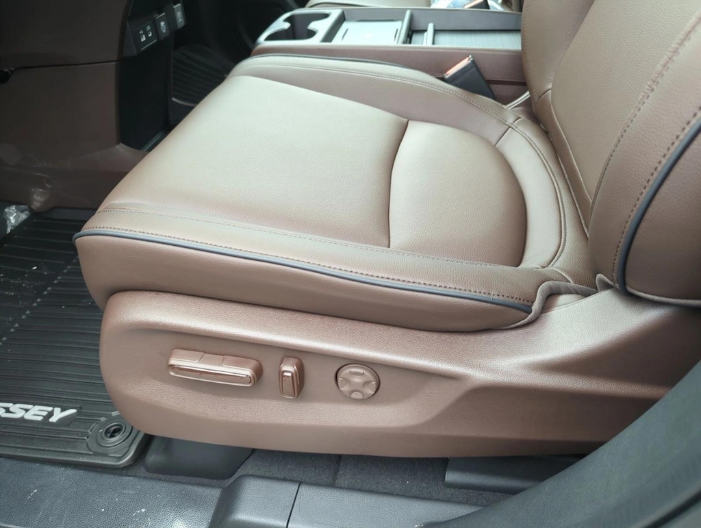 New 2027 Honda Odyssey Touring Van Passenger Van