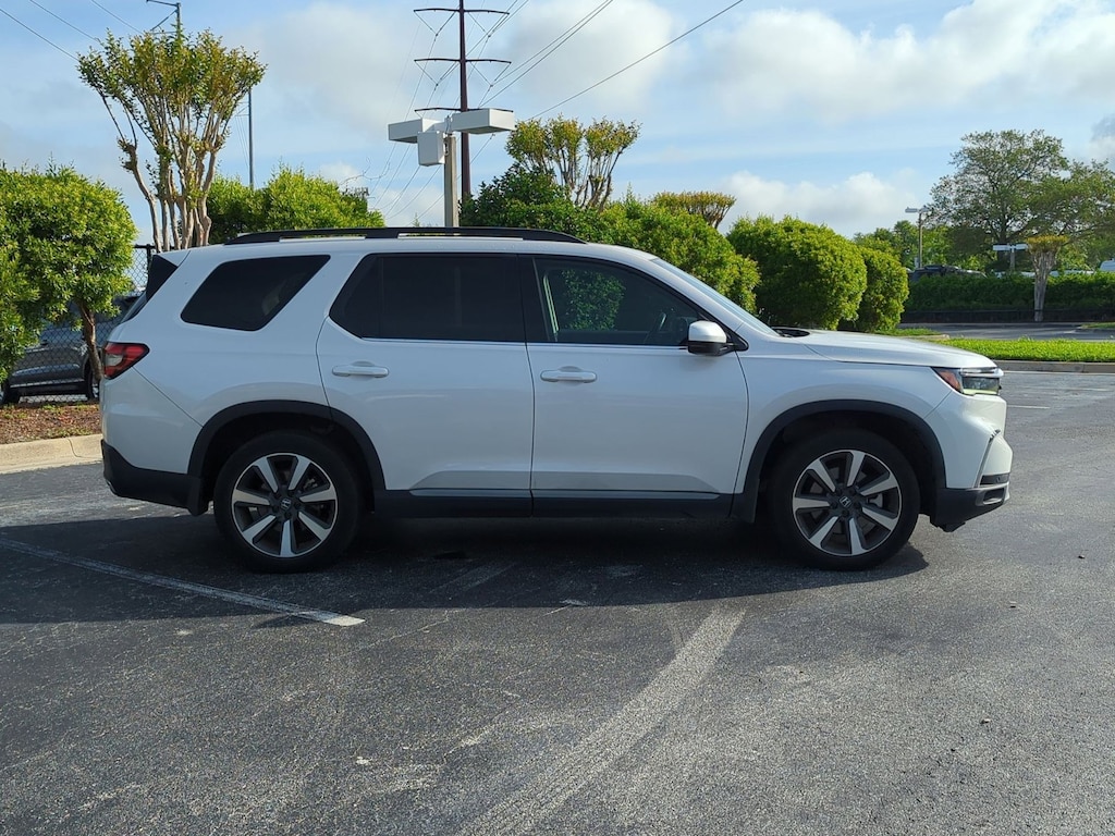 Certified 2024 Honda Pilot Touring SUV