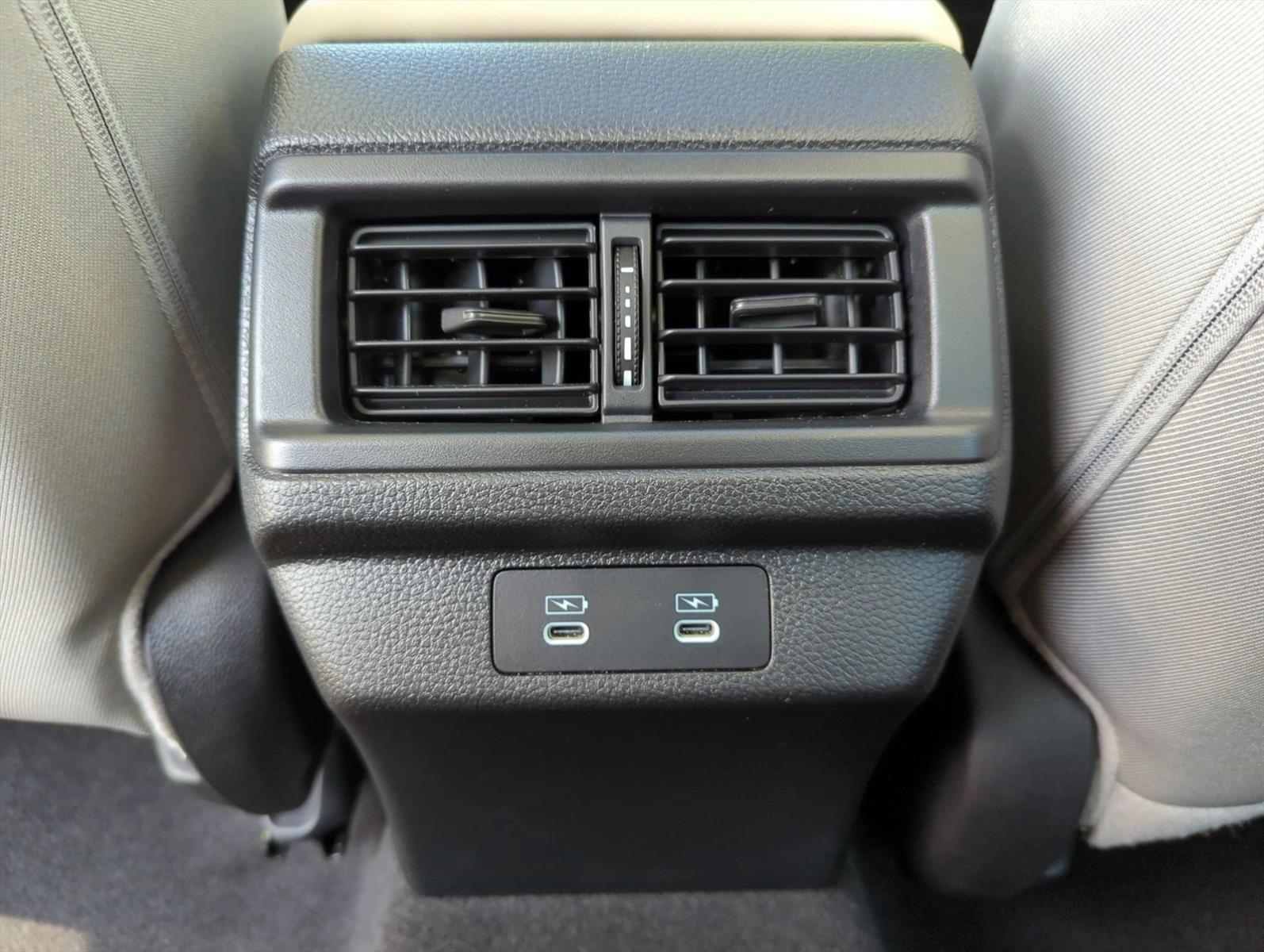 2025 Honda Accord SE - Photo 18