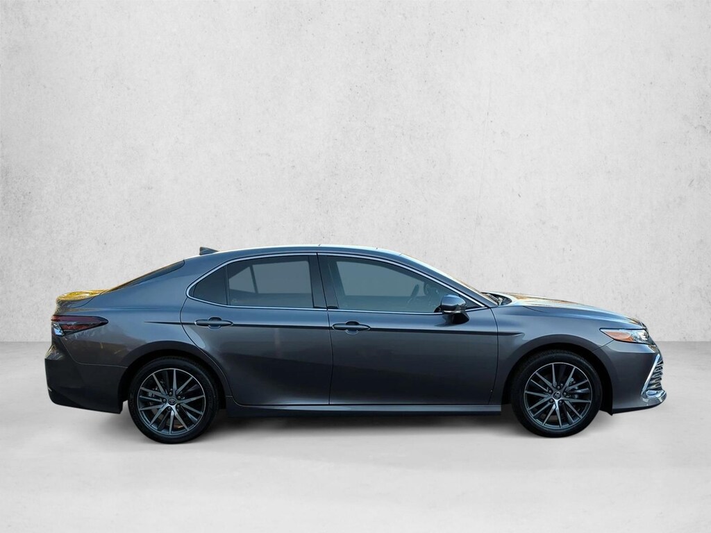 Used 2024 Toyota Camry Hybrid XLE Sedan