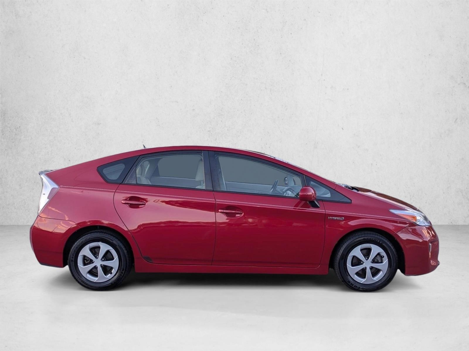2014 Toyota Prius Two SE photo 4