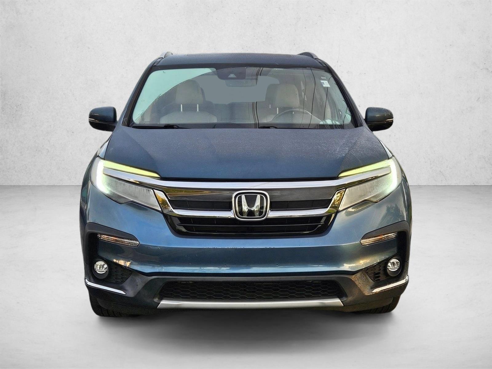2019 Honda Pilot Touring photo 2