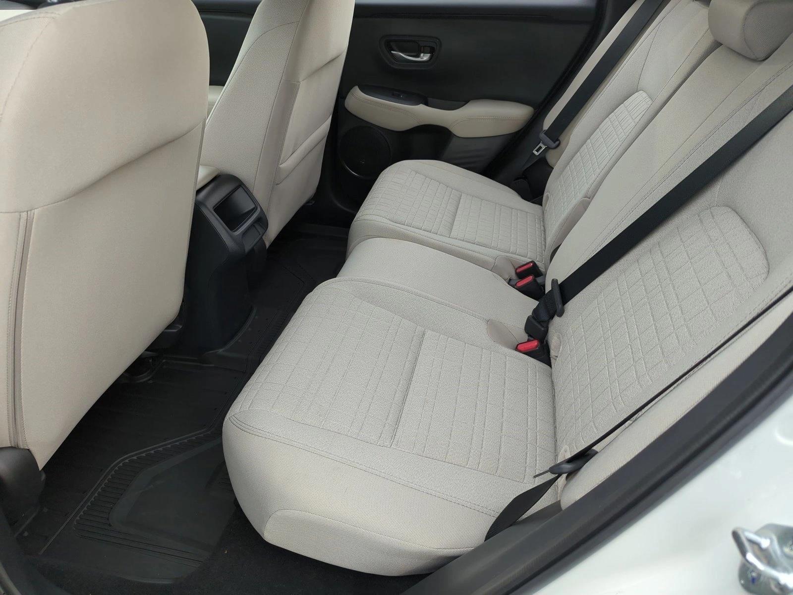 2026 Honda HR-V LX - Photo 17