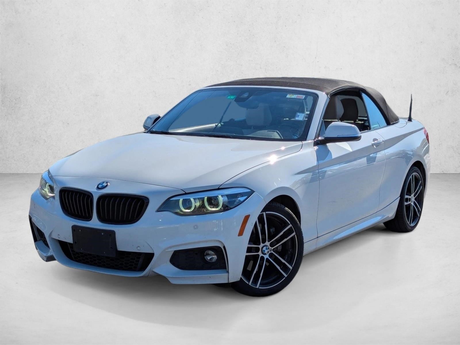 2020 BMW 2 Series 230i's photo