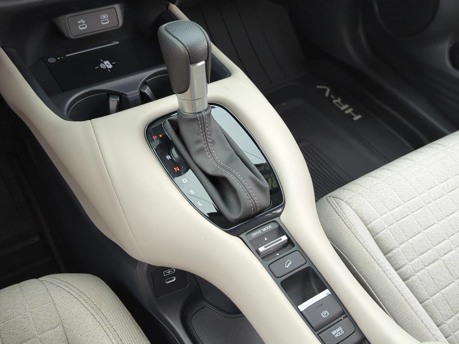 2026 Honda HR-V LX - Photo 12