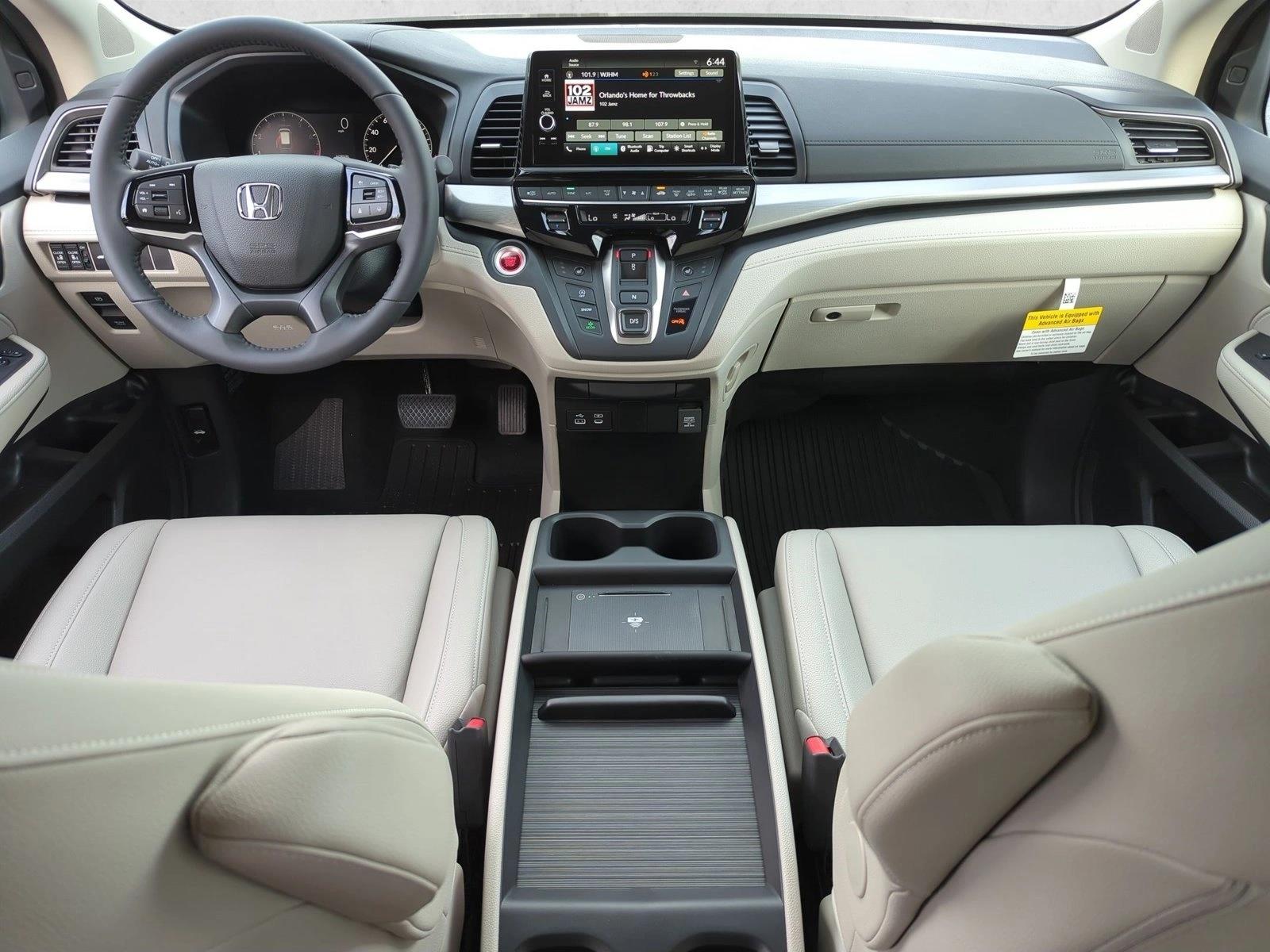 2026 Honda Odyssey EX-L - Photo 14