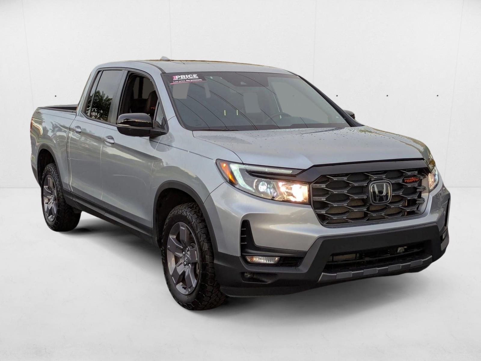 2025 Honda Ridgeline TrailSport photo 3