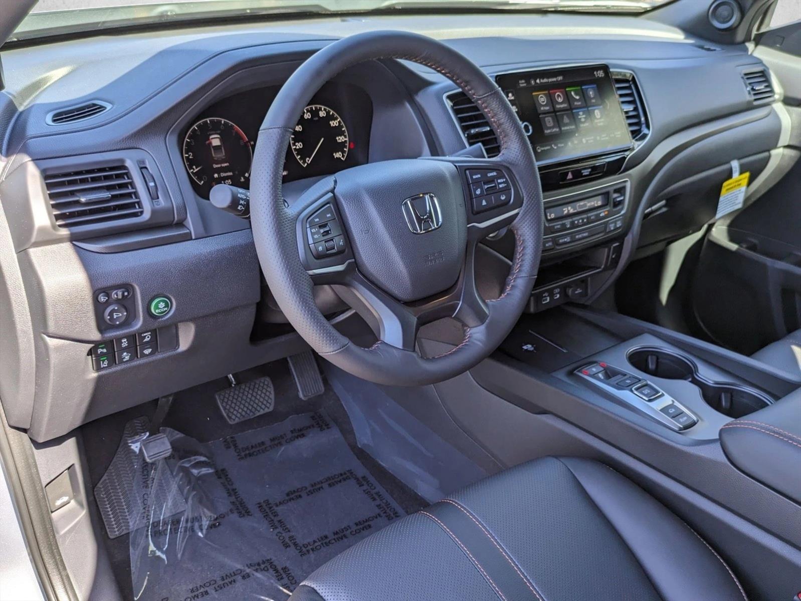 2025 Honda Ridgeline TrailSport photo 3