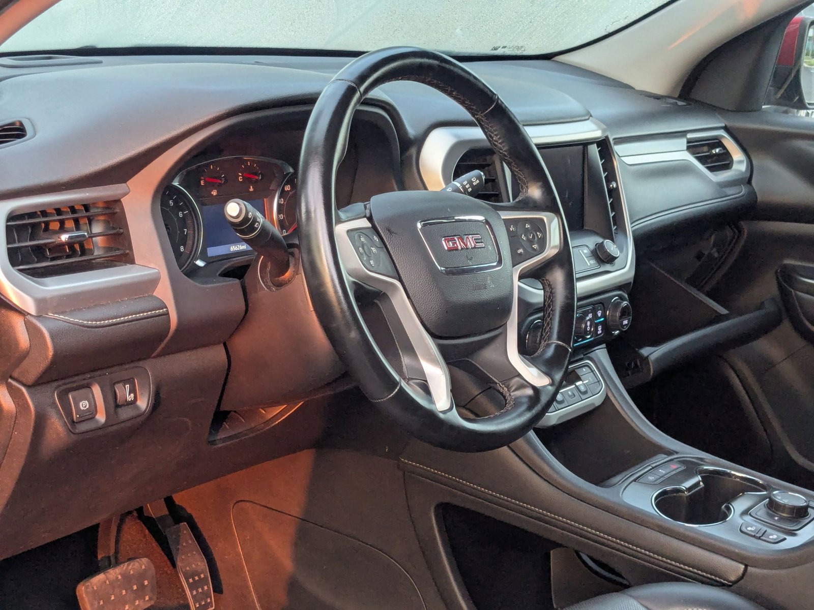 2023 Gmc Acadia SLT photo 2