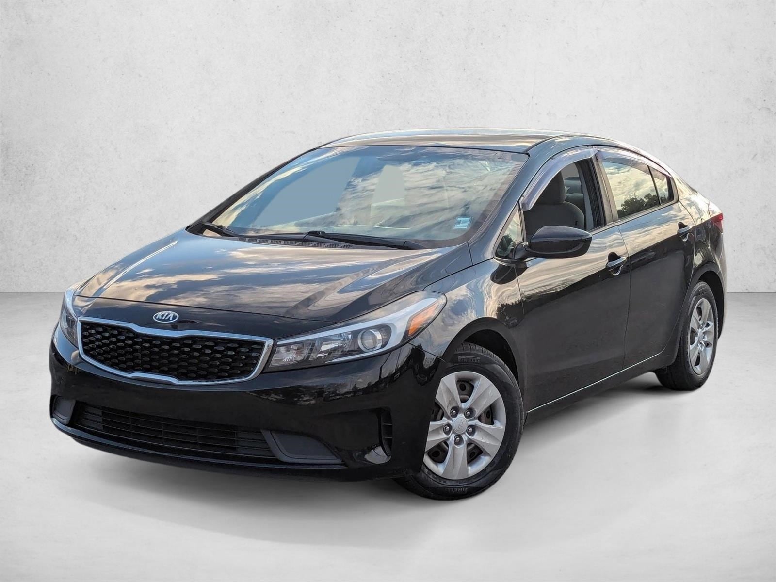 2018 Kia FORTE LX's photo