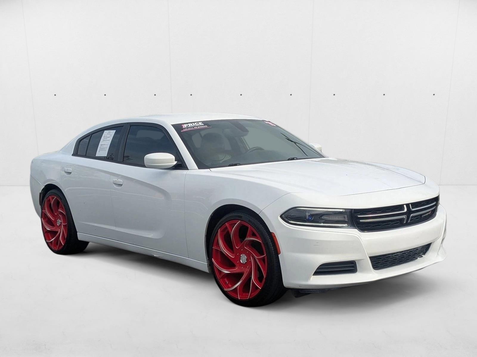 2016 Dodge Charger SE photo 3
