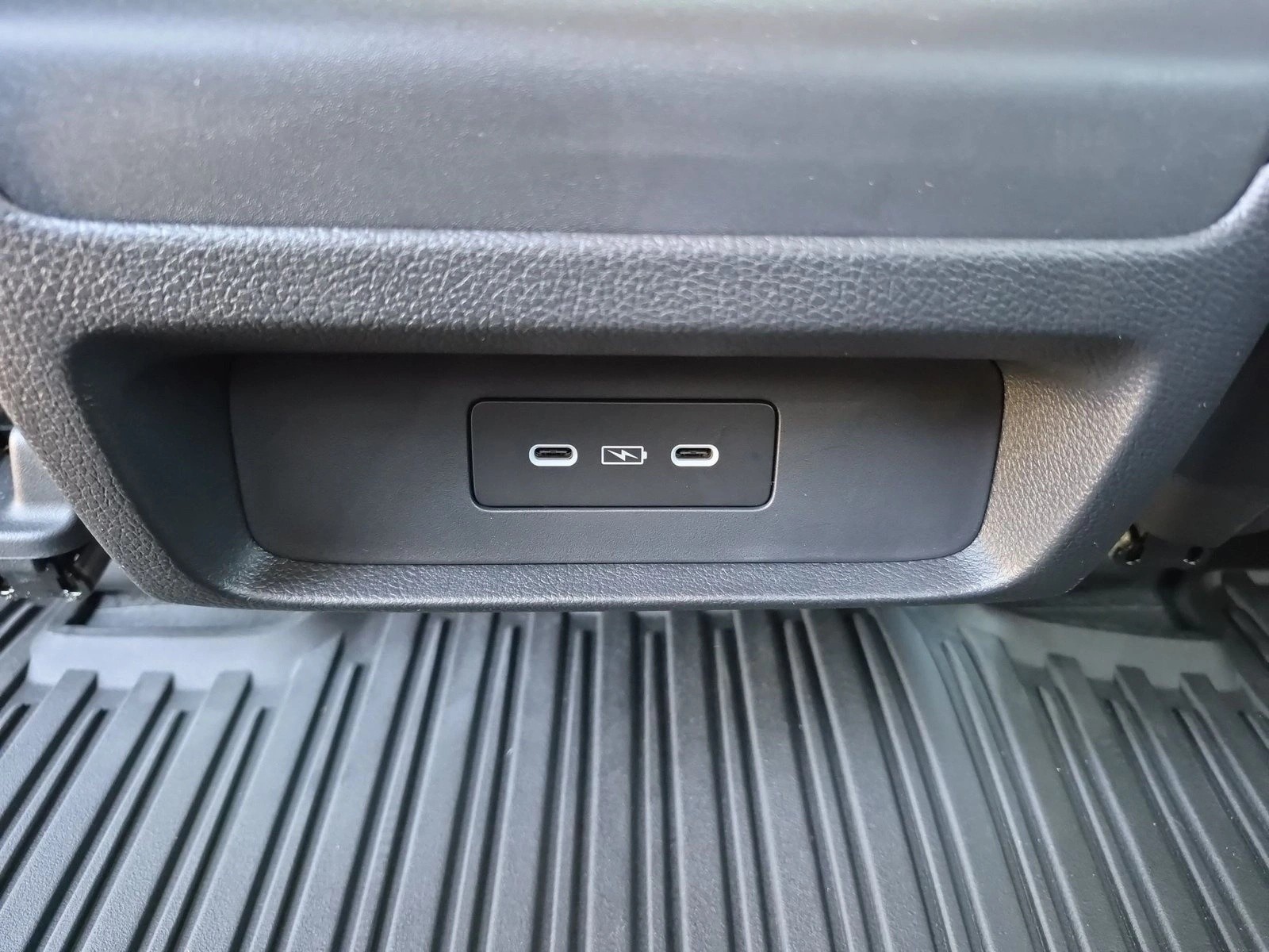 2026 Honda Odyssey Touring - Photo 17
