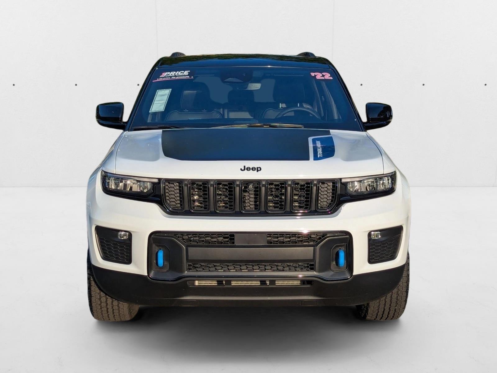 2022 Jeep Cherokee Trailhawk 4xe photo 2