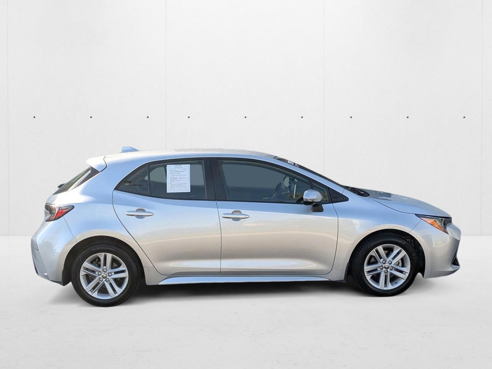 2022 Toyota Corolla SE photo 4