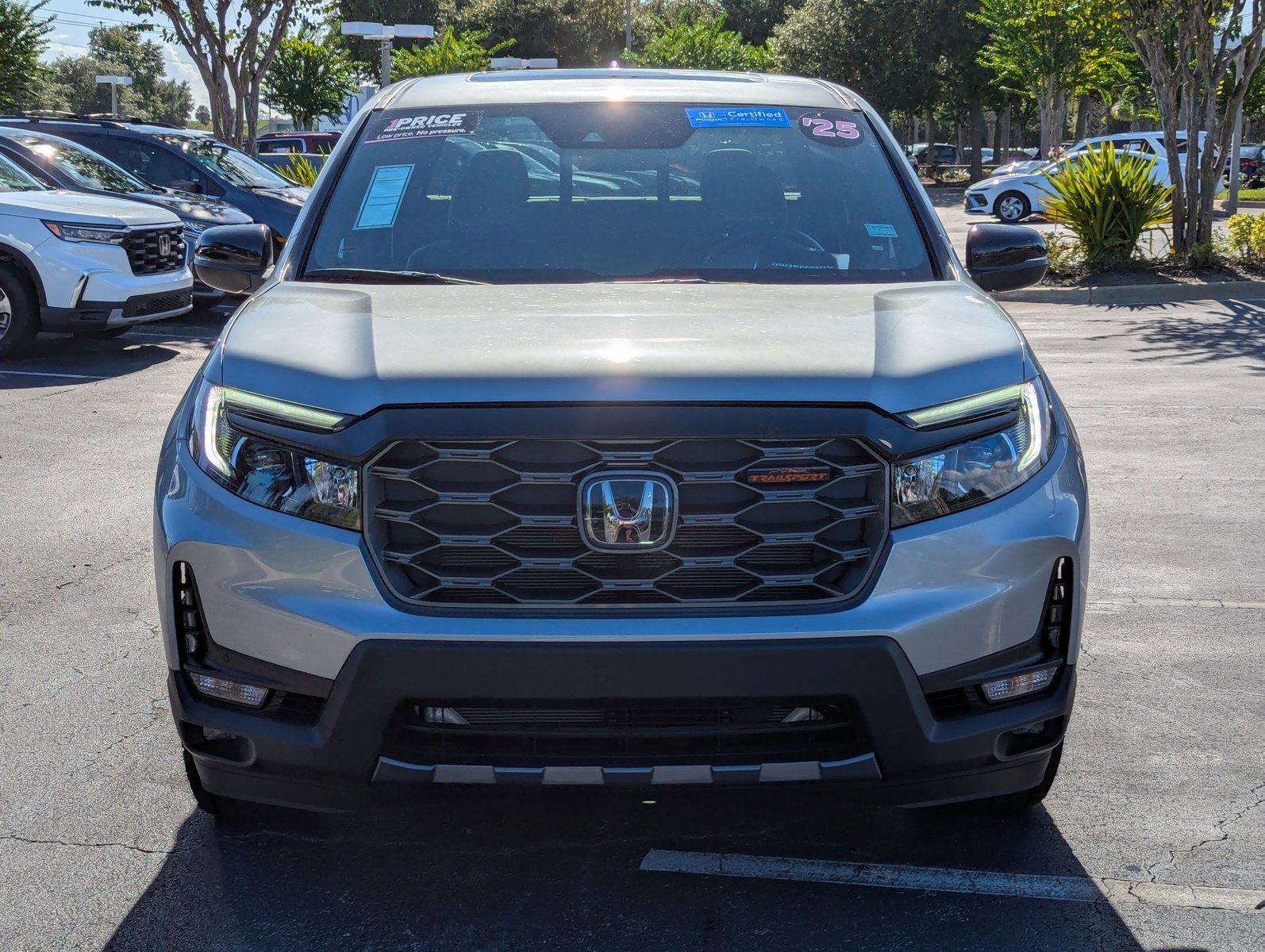 2025 Honda Ridgeline TrailSport photo 2