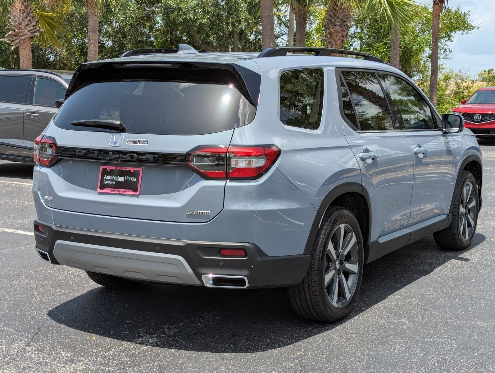 2025 Honda Pilot Touring photo 2