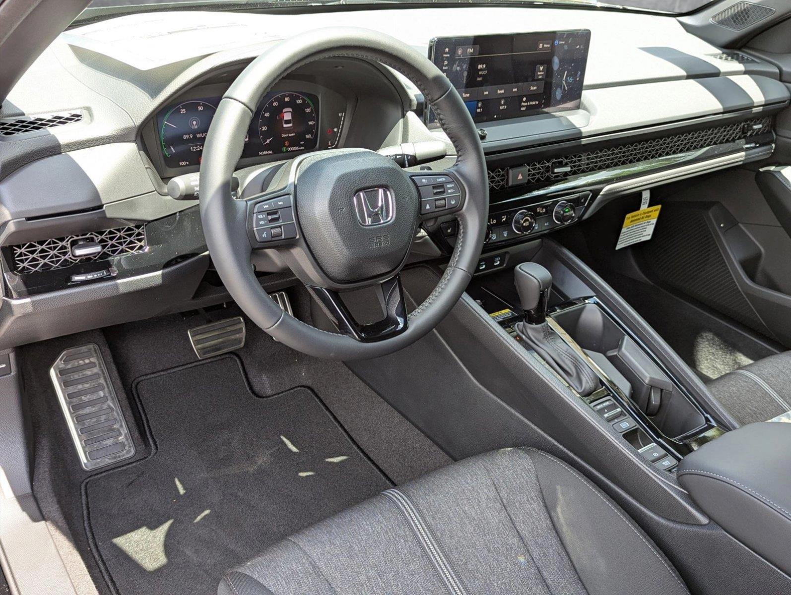 2025 Honda Accord Hybrid Sport photo 2