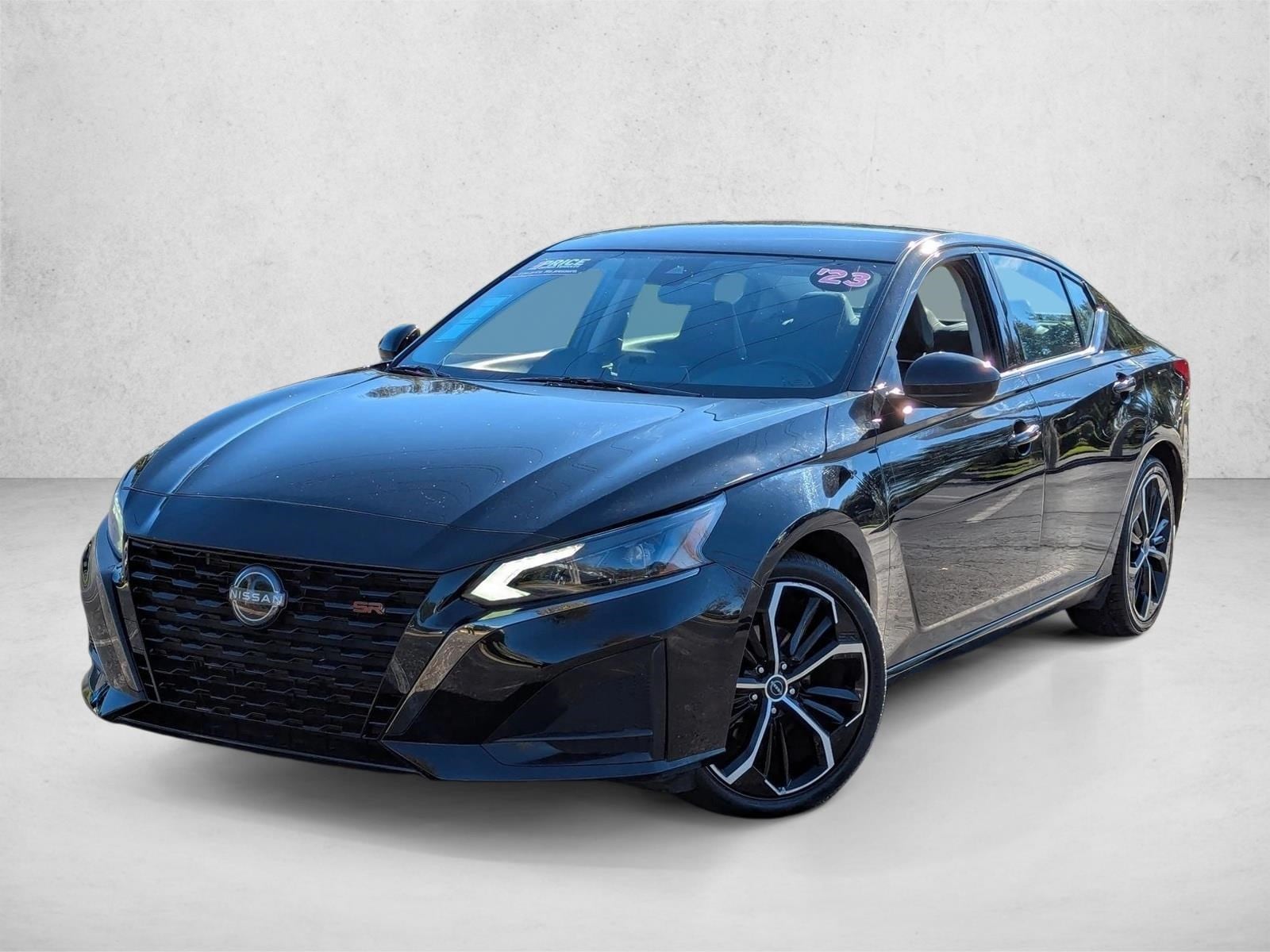 2023 Nissan Altima SR