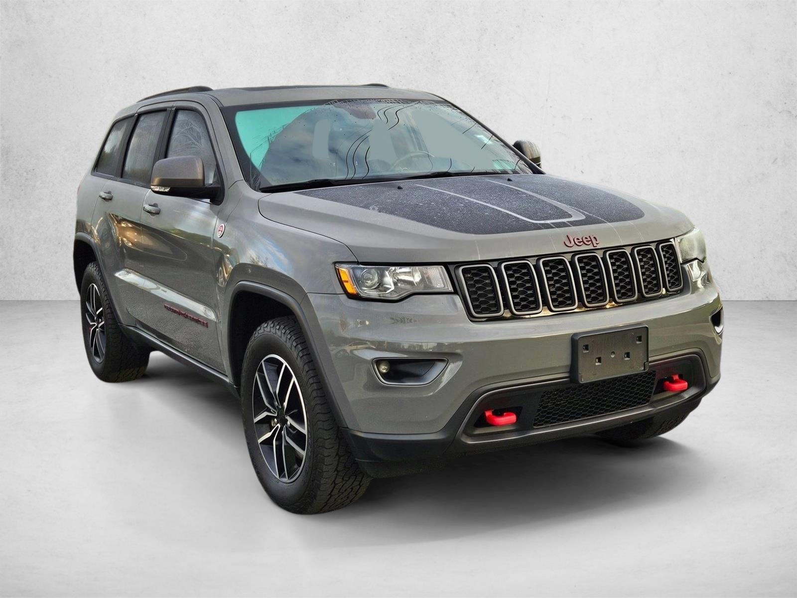 2021 Jeep Grand Cherokee Trailhawk photo 2