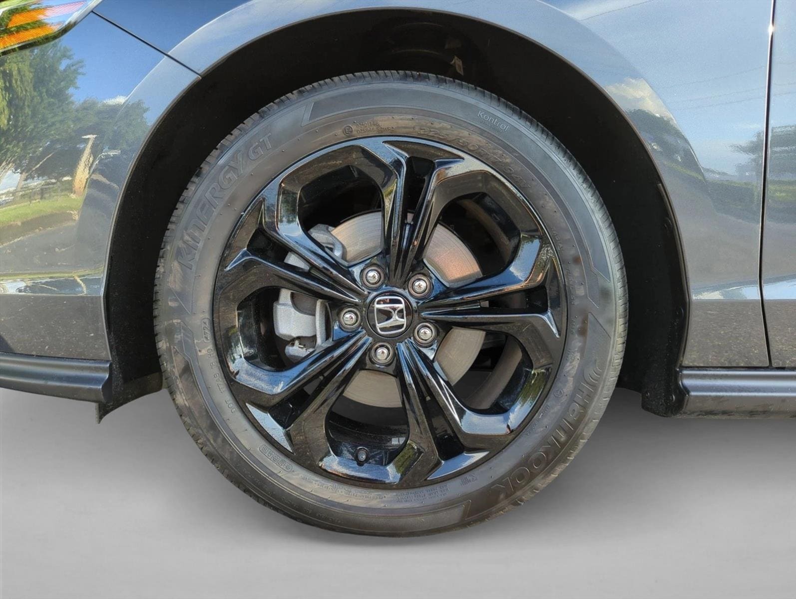2025 Honda Accord SE - Photo 25