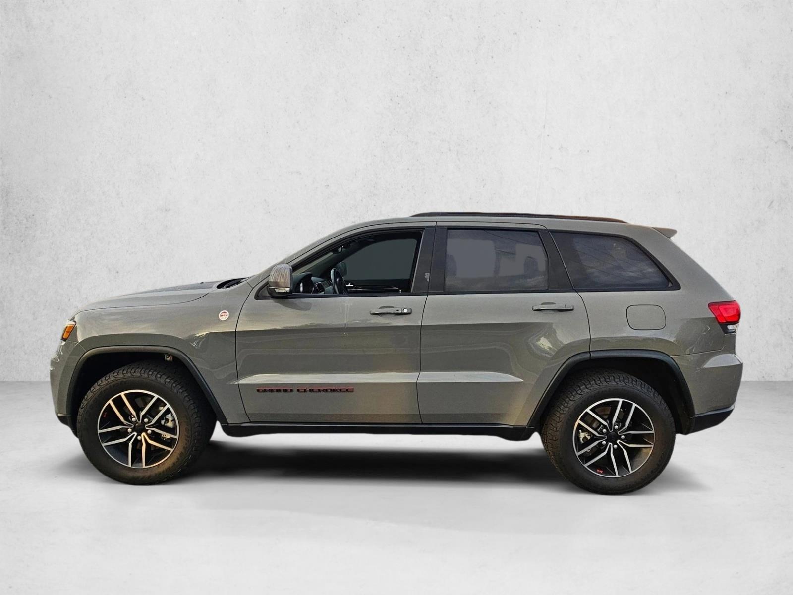 2021 Jeep Grand Cherokee Trailhawk photo 3