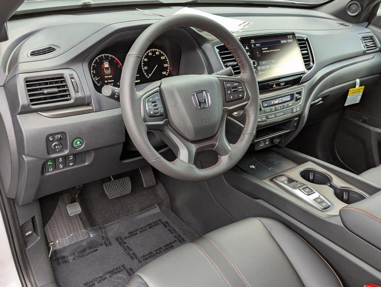 2025 Honda Ridgeline TrailSport photo 3
