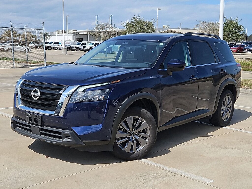 Used 2025 Nissan Pathfinder SV SUV